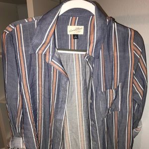 Women’s button up